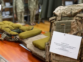 Женская военная форма