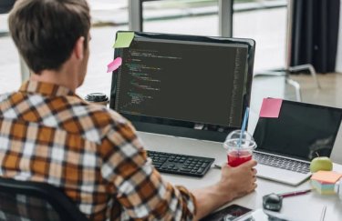 Как ищут работу айтишники в 2025 году / Depositphotos ИТ-ФЛП